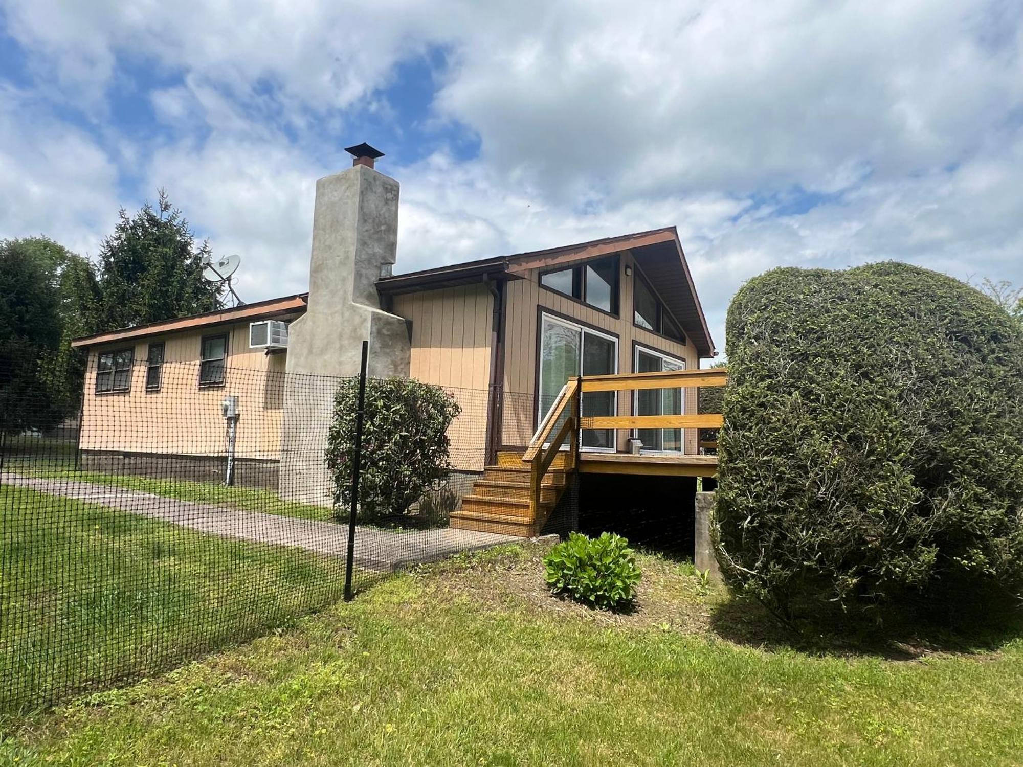 Fenced Yard From Good Dog Vacations At Big Valley *